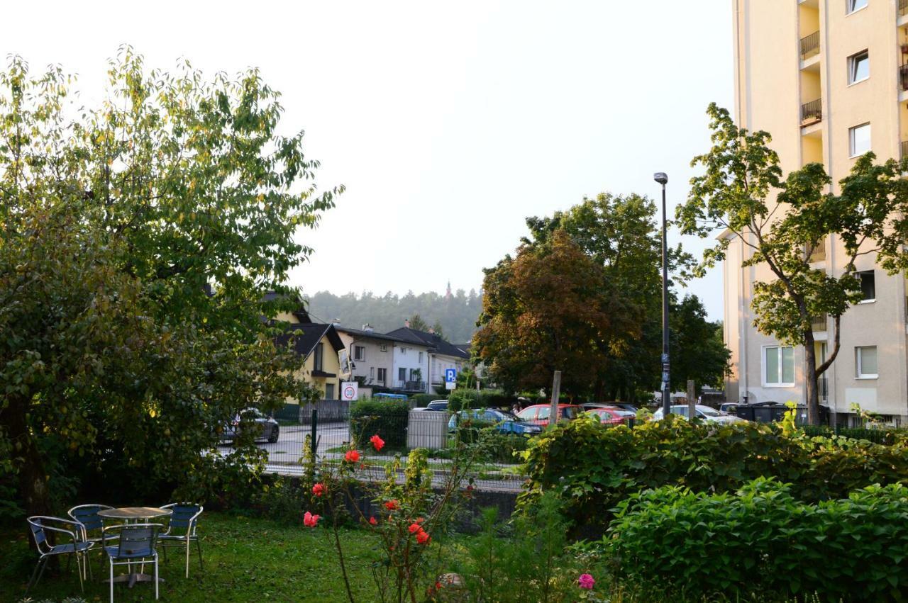 Flower Valley * Laibach